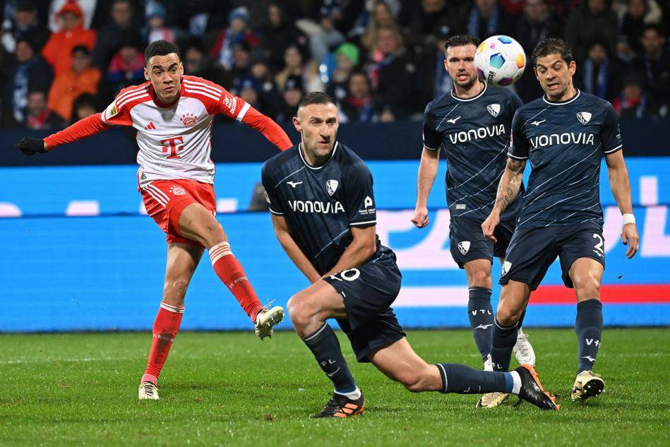 赛前体能课后,纽约尼克斯防线松动备战德国杯,压力陡增,心理建设被强调 赛前体能课后,纽约尼克斯防线松动备战德国杯,压力陡增,心理建设被强调